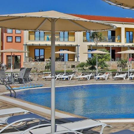 Aparthotel Oasis By The Sea Chiliadou  Esterno foto