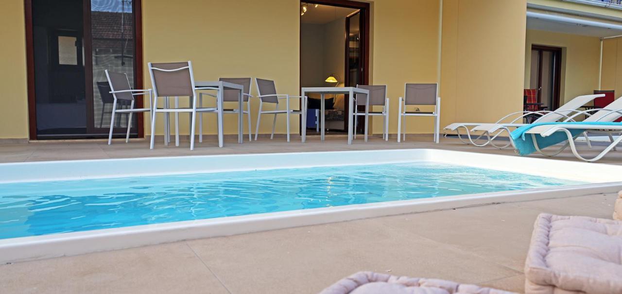 Aparthotel Oasis By The Sea Chiliadou  Esterno foto